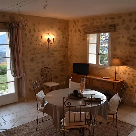 Le Vieil