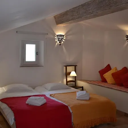 Le Vieil Aiglun (Alpes-de-Haute-Provence)